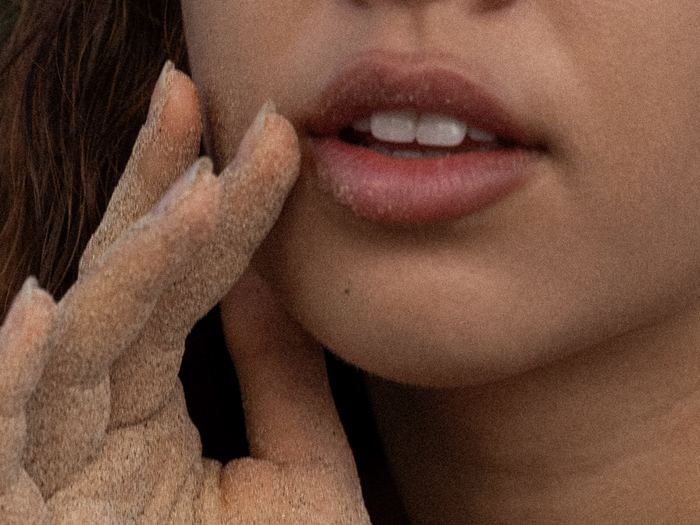 Skin detail showing an even, natural finish.